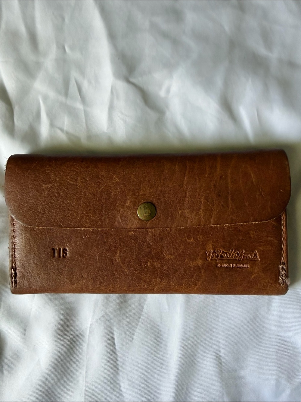 Go Forth Goods Marie wallet in saddle